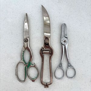 Lot Vintage Wiss Flower Shears Scissor Chippy Retro Bottle Opener Poultry German